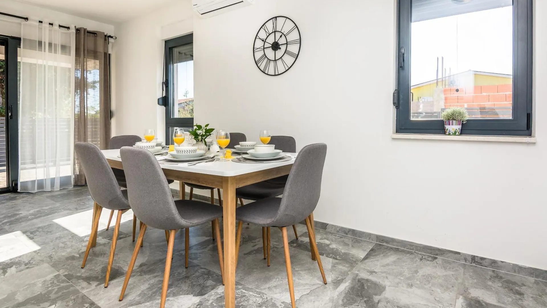 Ferienhaus Genster - Holiday Home Mirna Vir Kroatien