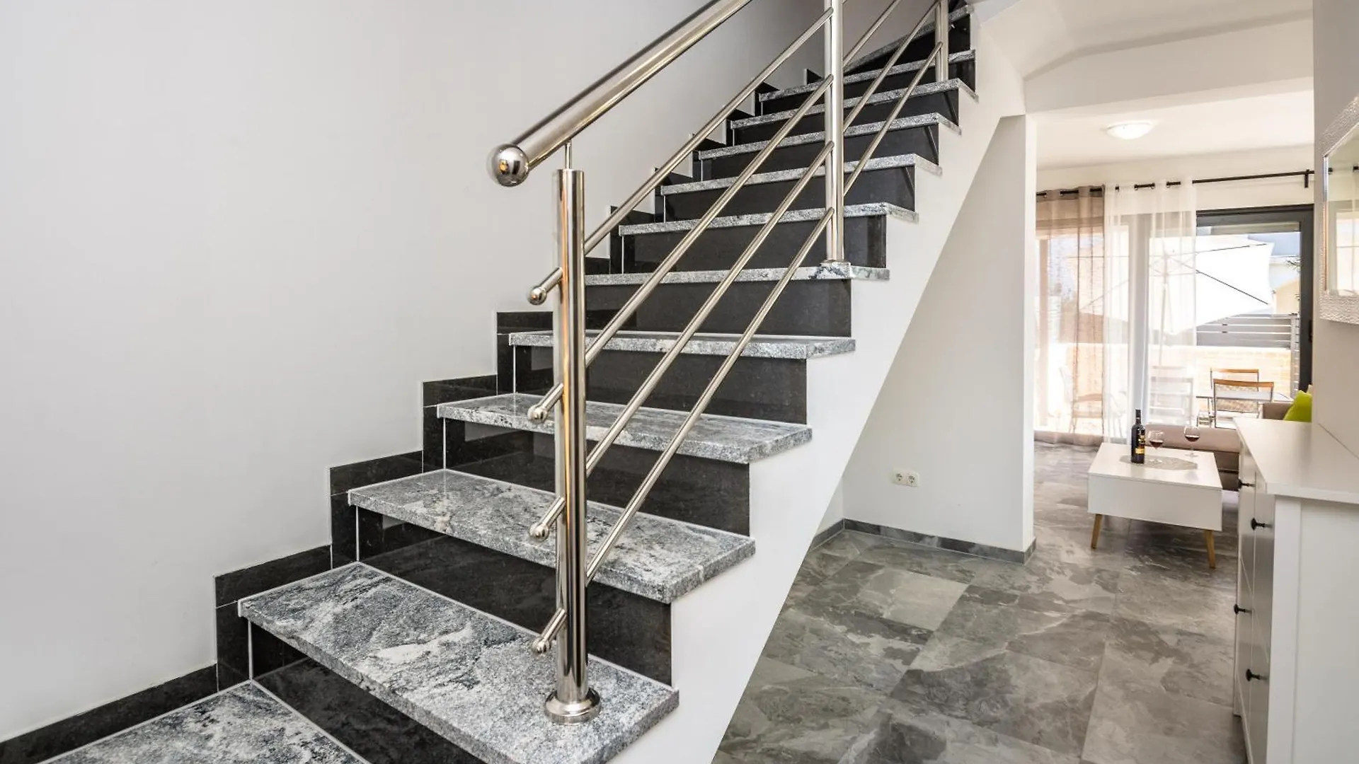 Ferienhaus Genster - Holiday Home Mirna Vir Kroatien