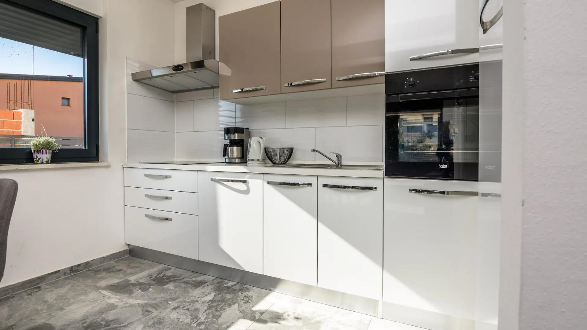 Ferienhaus Genster - Holiday Home Mirna Vir Kroatien