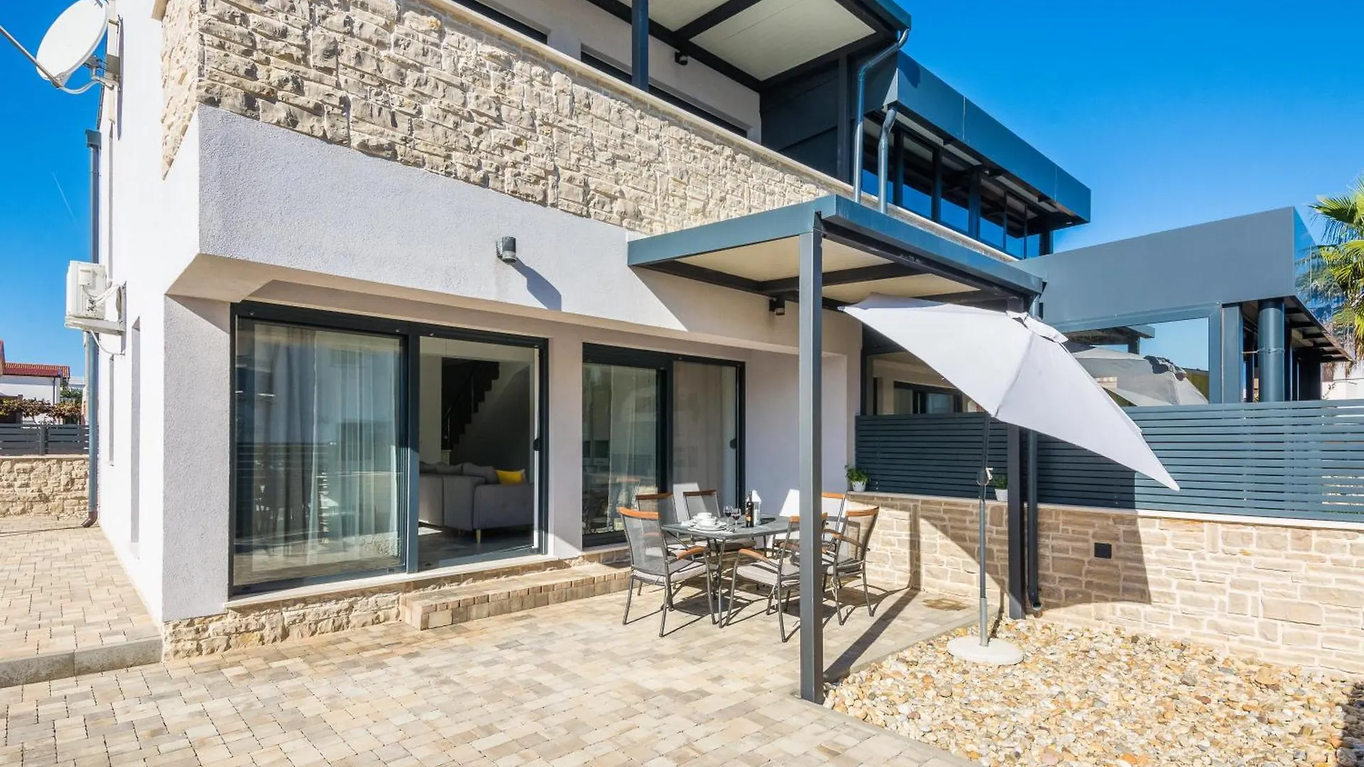 Ferienhaus Genster - Holiday Home Mirna Vir Kroatien