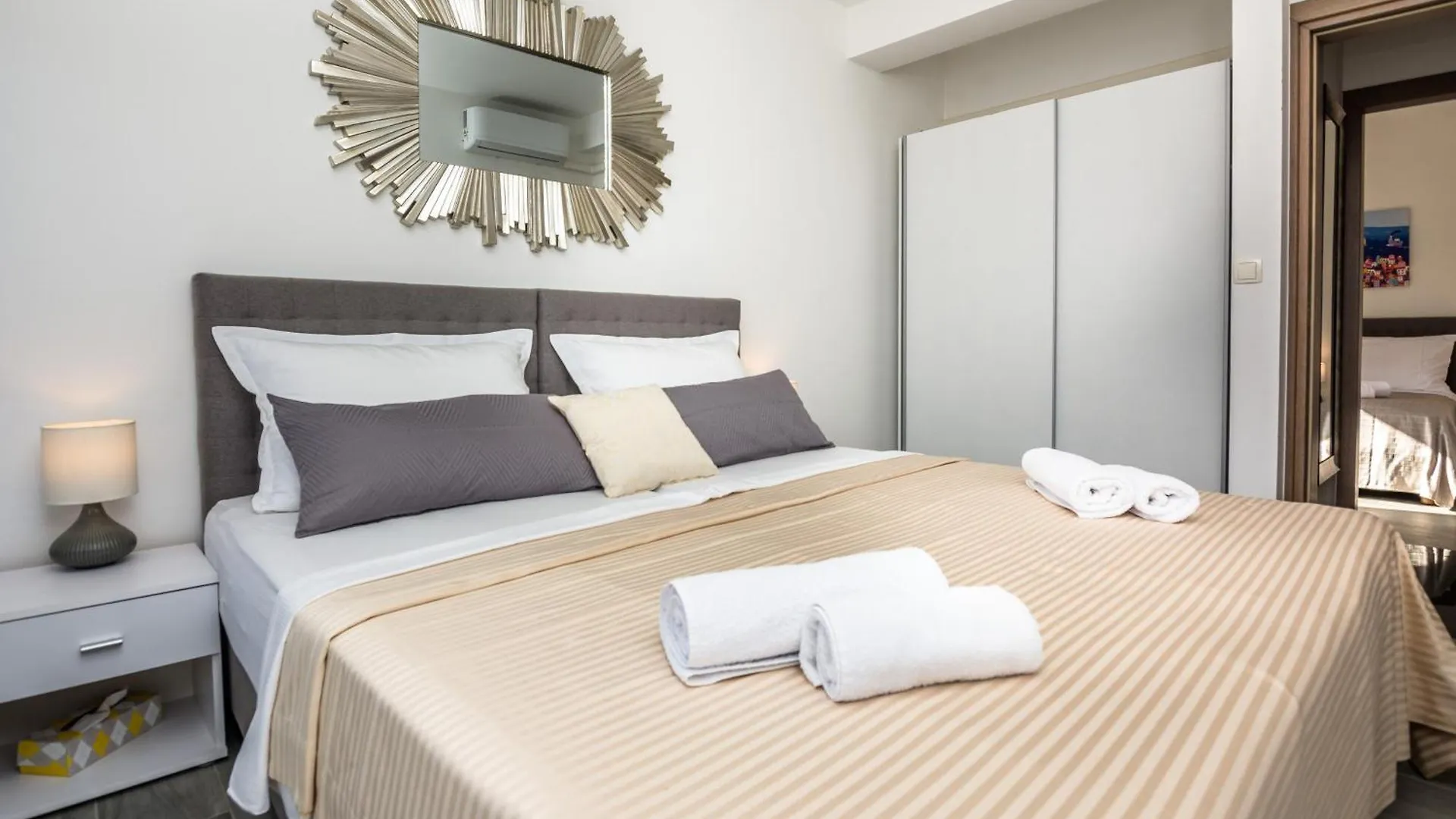 Ferienhaus Genster - Holiday Home Mirna Vir Kroatien
